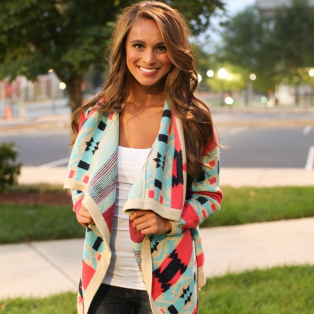 ➡️Moon Collection Emily Asymmetrical Aztec Cardigan Size XLarge